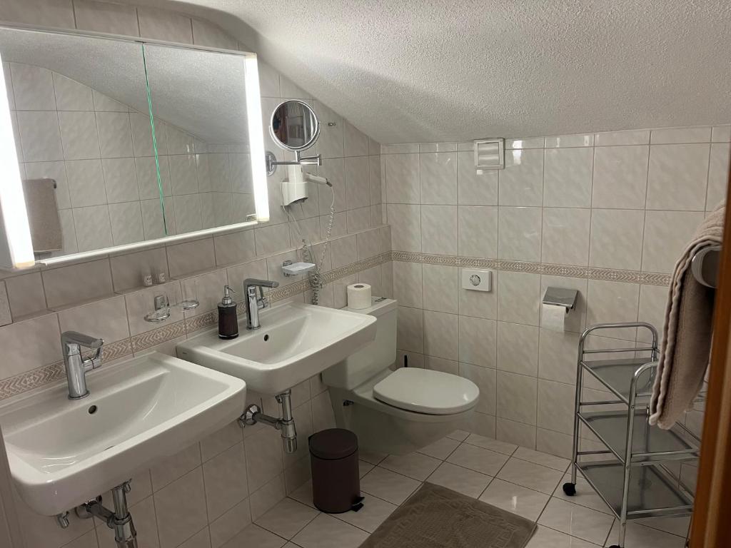 Koupelna v ubytování Sagebruenndle Appartements