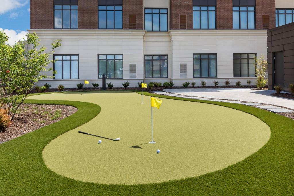 Golf v hotelu nebo okolí