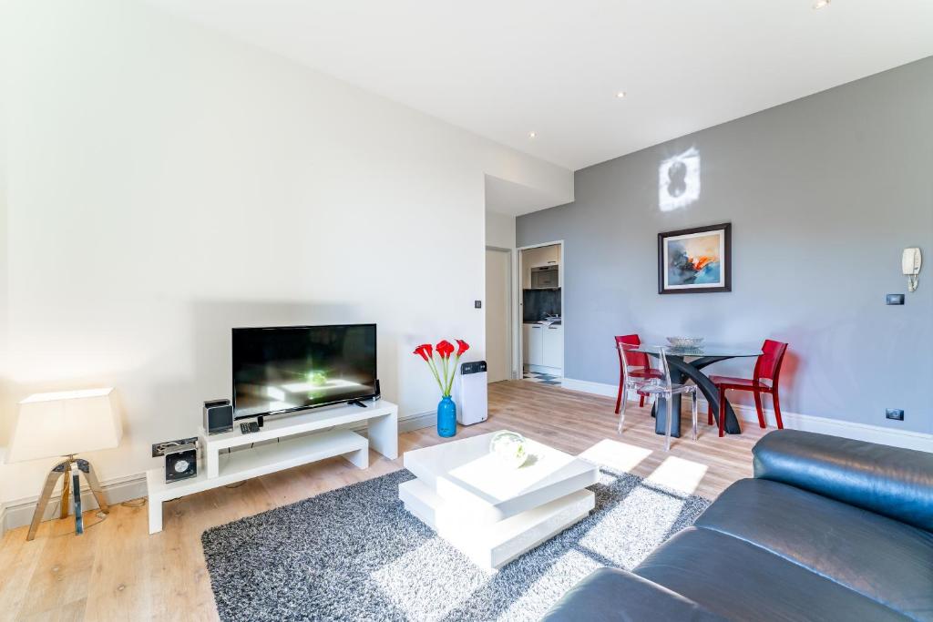 Magnifiques Appartements en Hyper Centre de Bordeaux - Superior Apartment