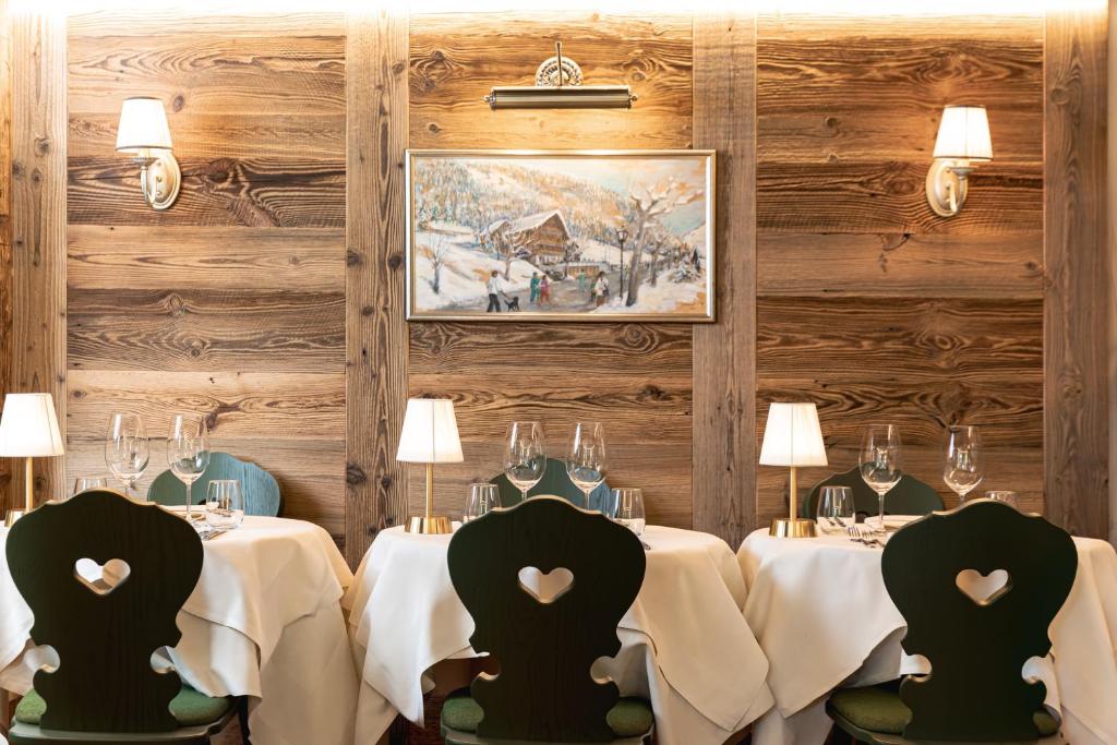 Restaurace v ubytování Hotel Restaurant Waldhaus