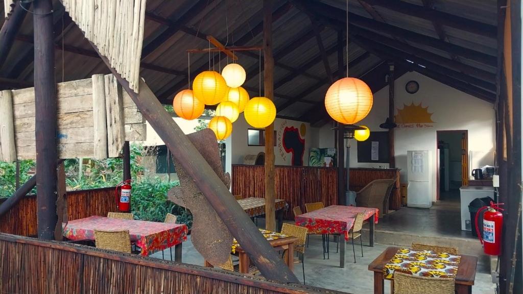 Restaurace v ubytování Devocean Eco Adventure Lodge