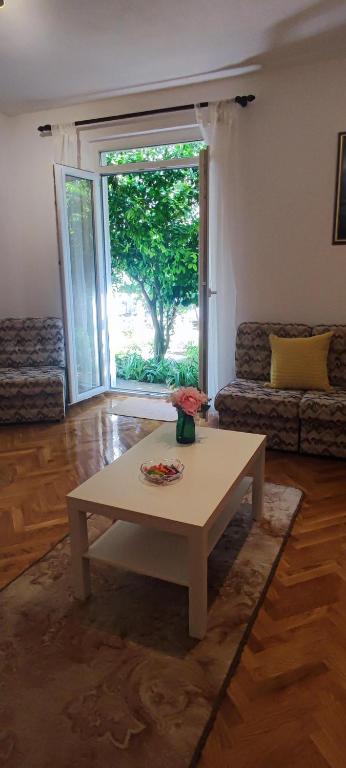 Posedenie v ubytovaní Guest House Riverside