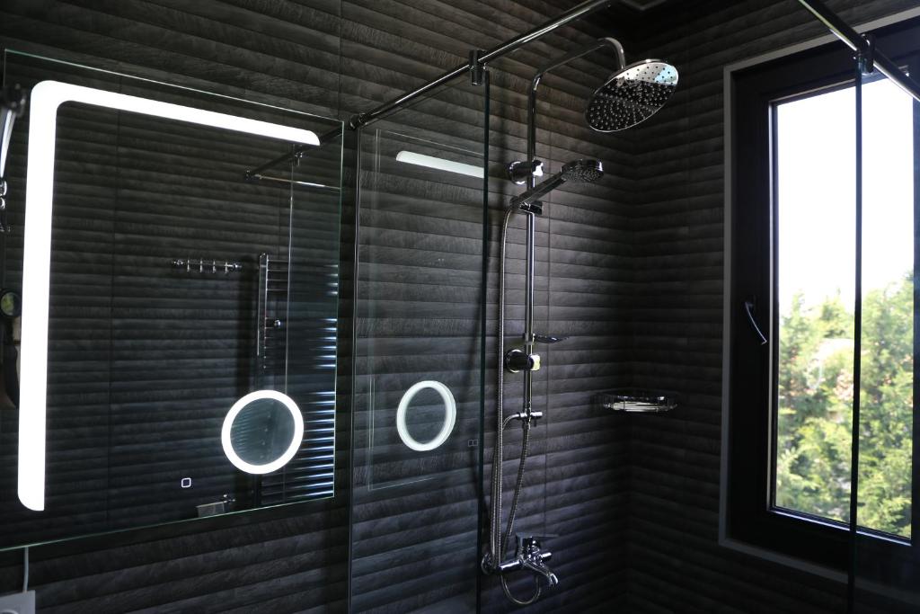 Koupelna v ubytování Hotel Saguramo Bliss