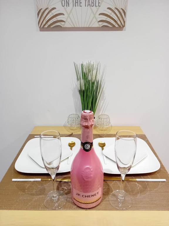 Photo de la galerie de l'établissement Appartement CasaLova Love Room, à Denain