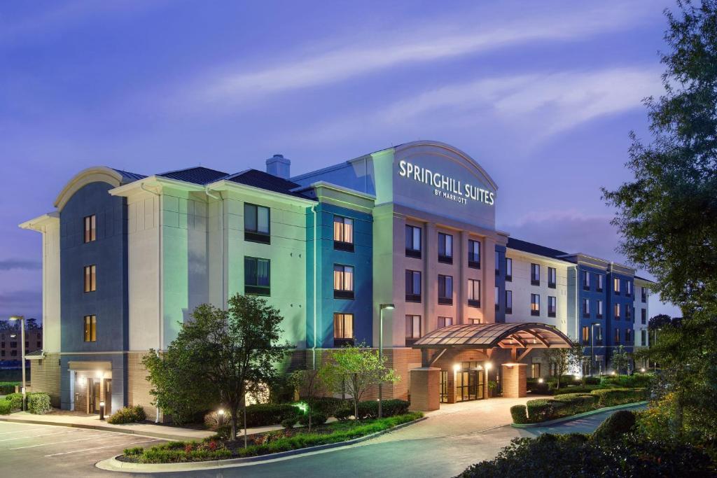 a rendering of the spartacus hotel at night at SpringHill Suites Richmond Northwest in Richmond