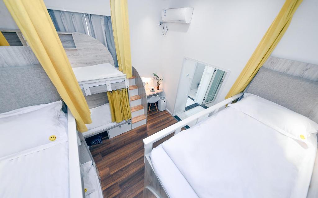 笑脸里青年旅舍宽窄店 - Letto In 6 Letto Camera Dormitorio Maschio