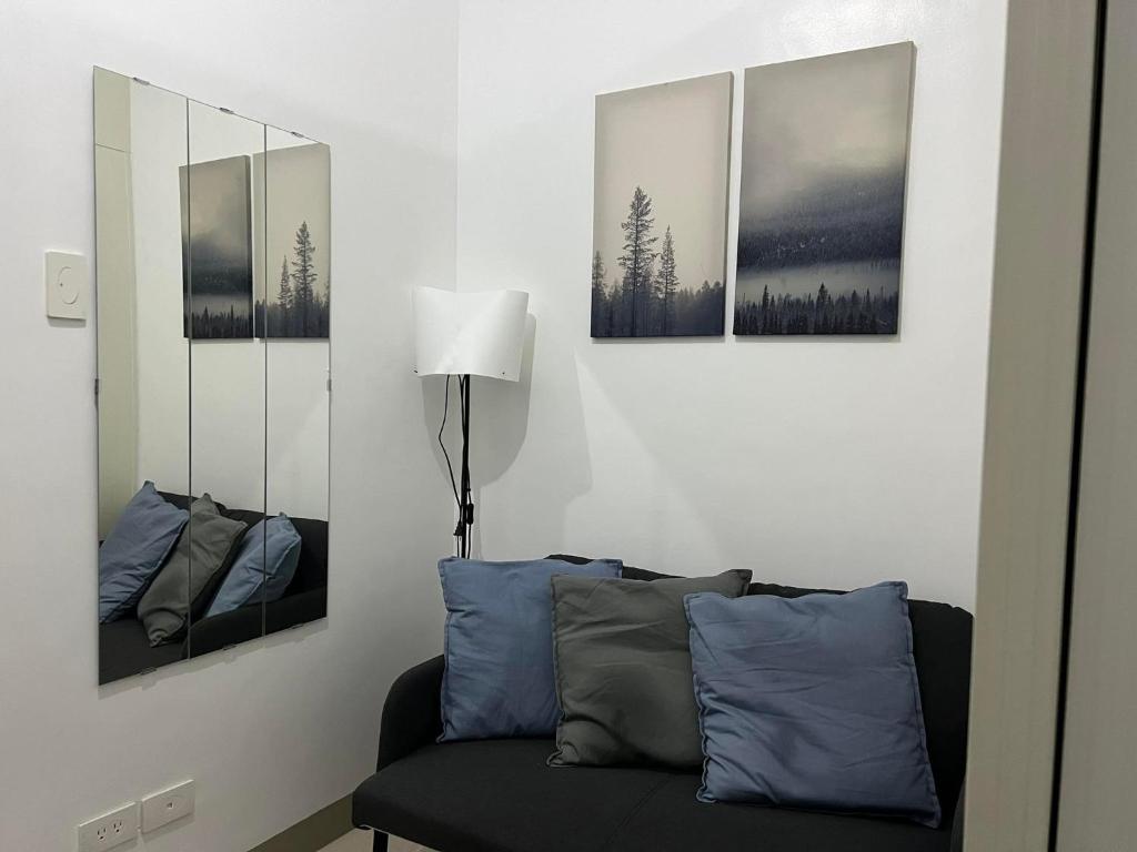 Istumisnurk majutusasutuses SFC Cool Suites by SMDC Tagaytay