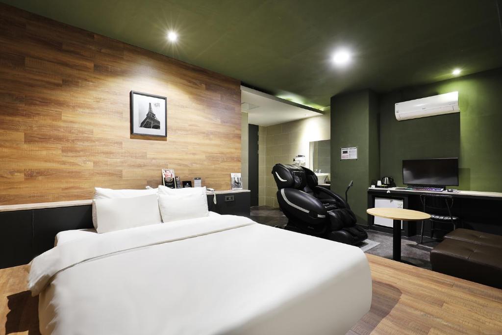Posezení v ubytování Pyeongtaek Moon Hotel