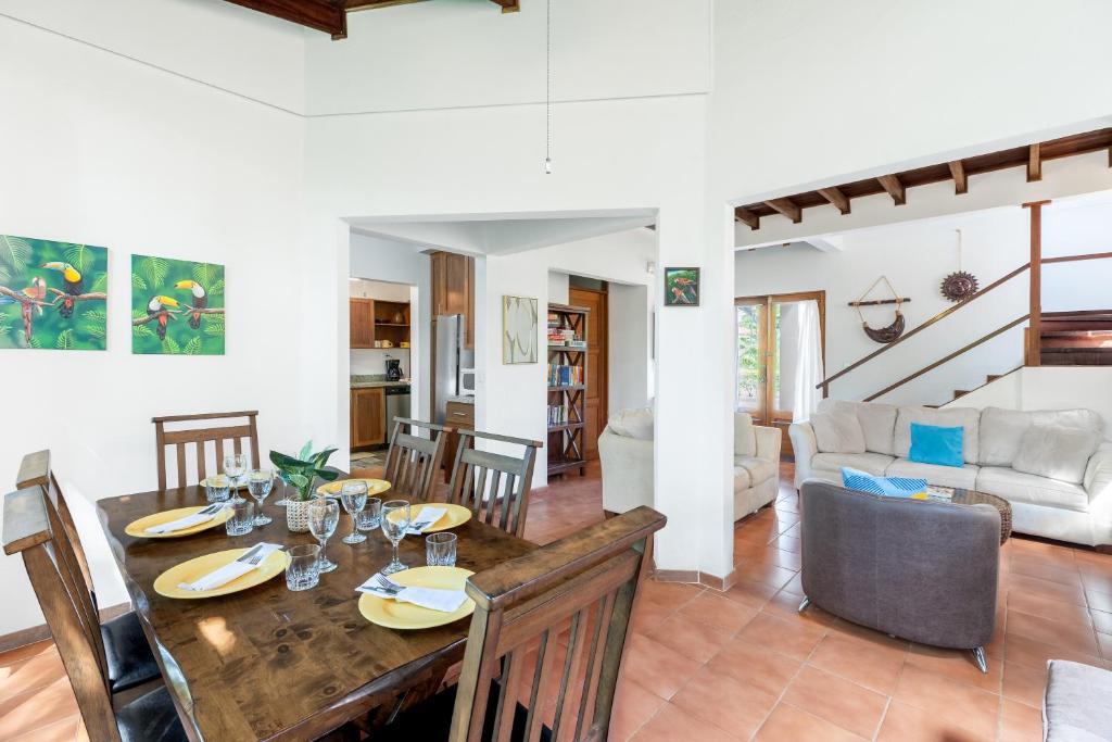 Гостиная зона в Angels Sol Villa Hermosa 2b2b European Villa