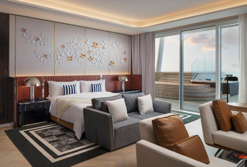 Posezení v ubytování The St. Regis Al Mouj Muscat Resort