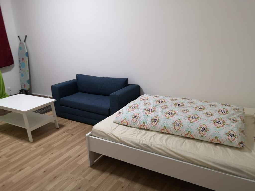 Χώρος καθιστικού στο Daimler near Business or Family Apartment fully furnished