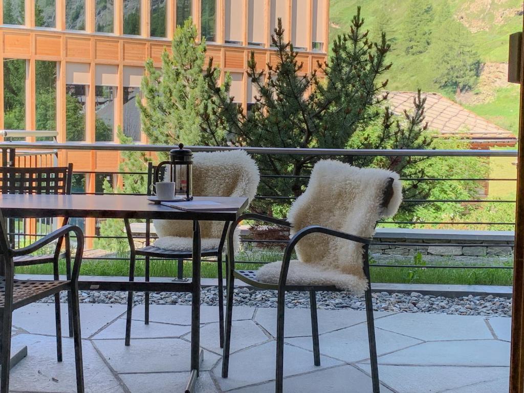 Balkón nebo terasa v ubytování Ari Resort Apartments