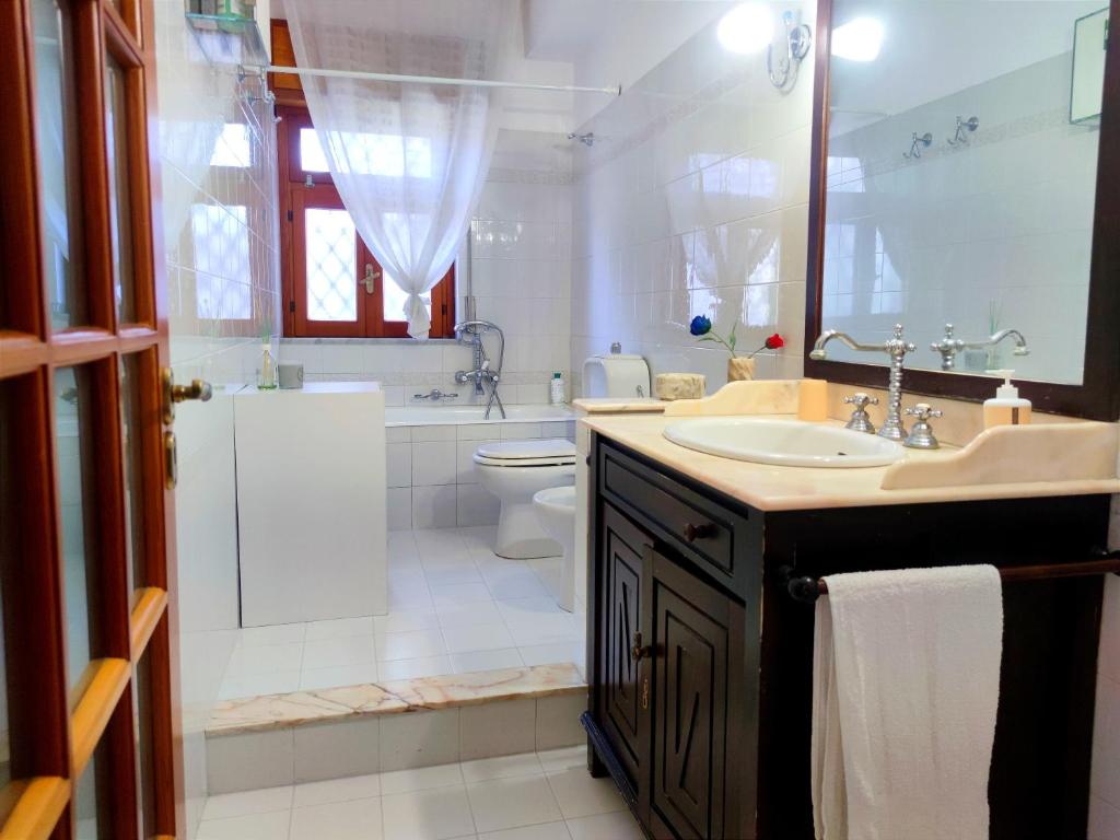 A bathroom at Jana Holidays