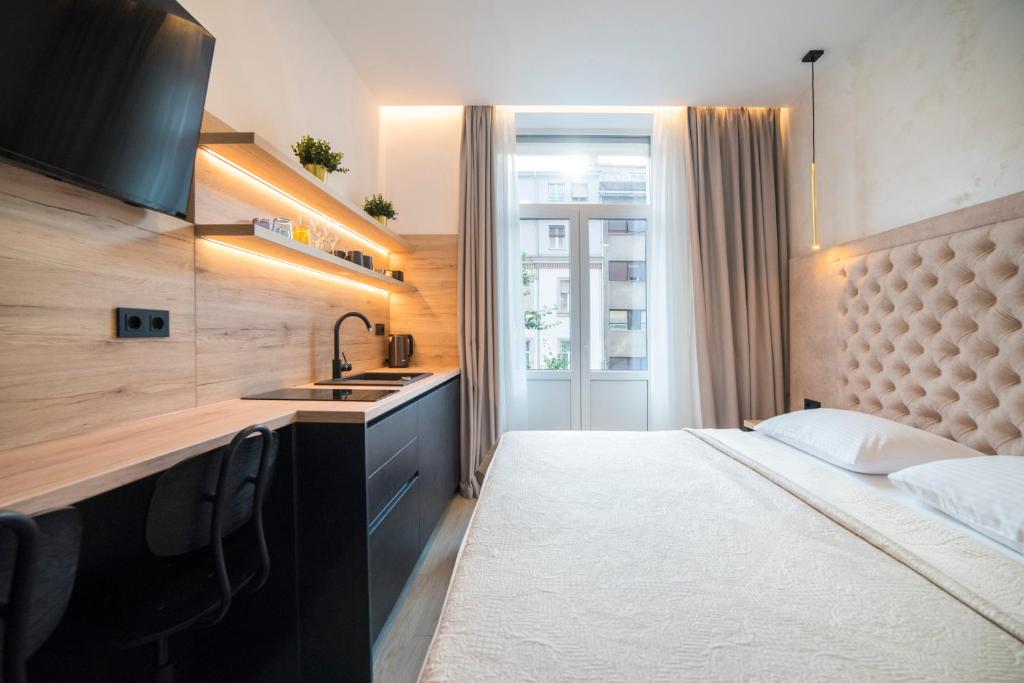 Evita Apartments Zagreb - Modern Studios in the City Center - 3