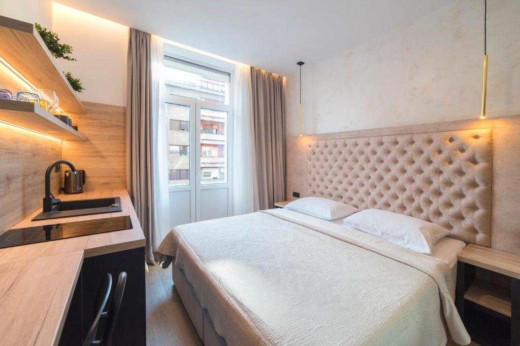 Evita Apartments Zagreb - Modern Studios in the City Center - 1