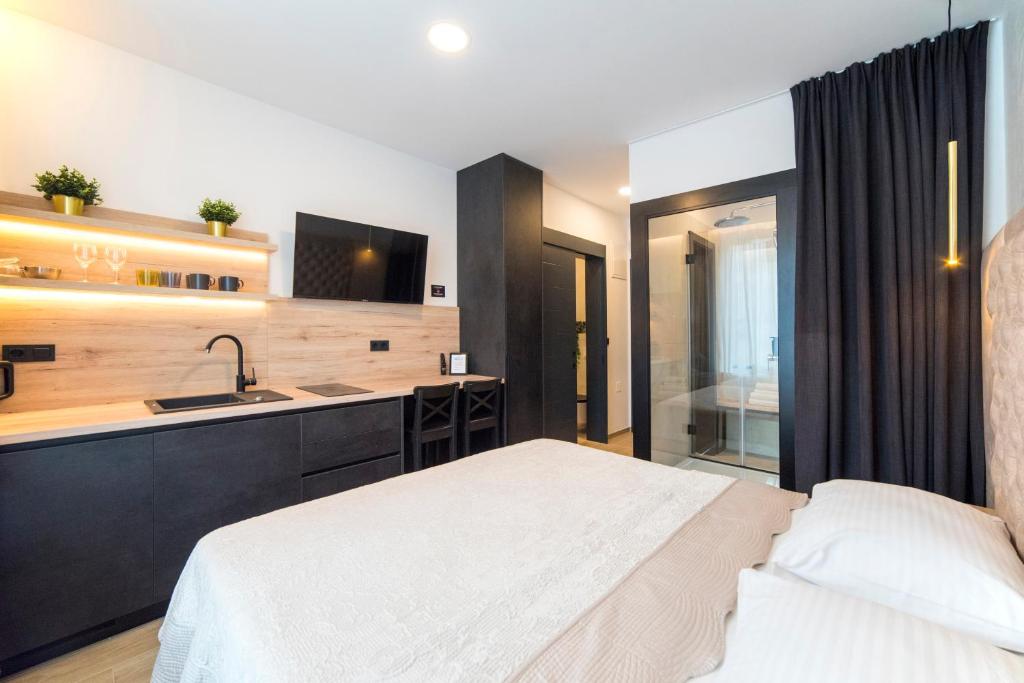 Evita Apartments Zagreb - Modern Studios in the City Center - 15