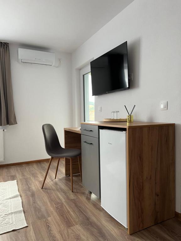 TV a/nebo společenská místnost v ubytování Salin Home