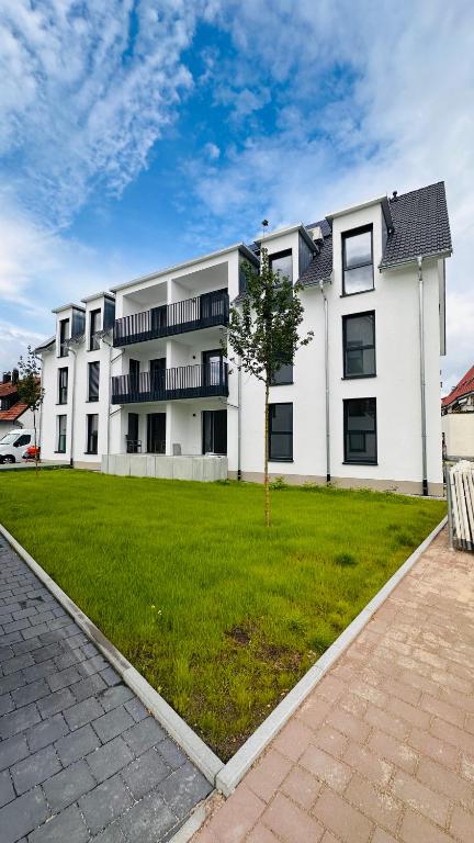 AMAO-Indigo I 62qm I KingSize-BoxspringBett I Balkon I Tiefgarage I Aufzug - 一居室公寓