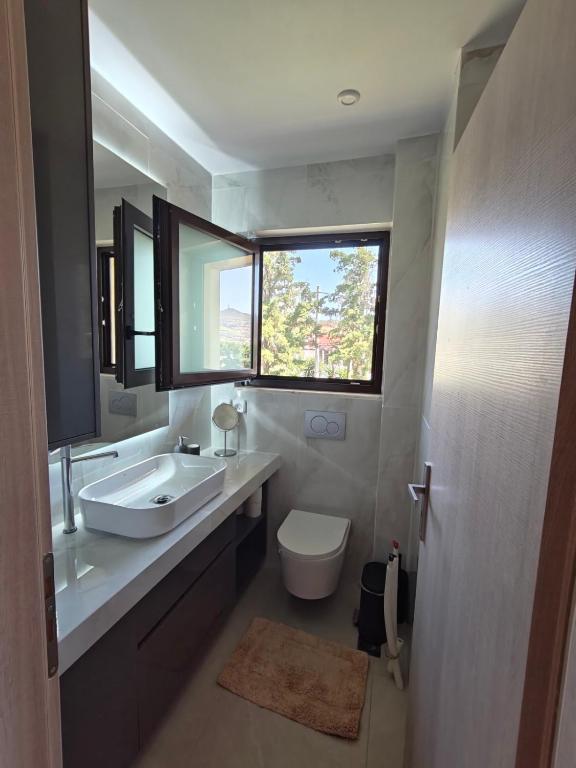 Zdjęcie z galerii obiektu Sunny Beach Apartment Near Sounion w mieście Sunion