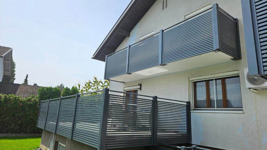 Budova, kde se apartmán nachází
