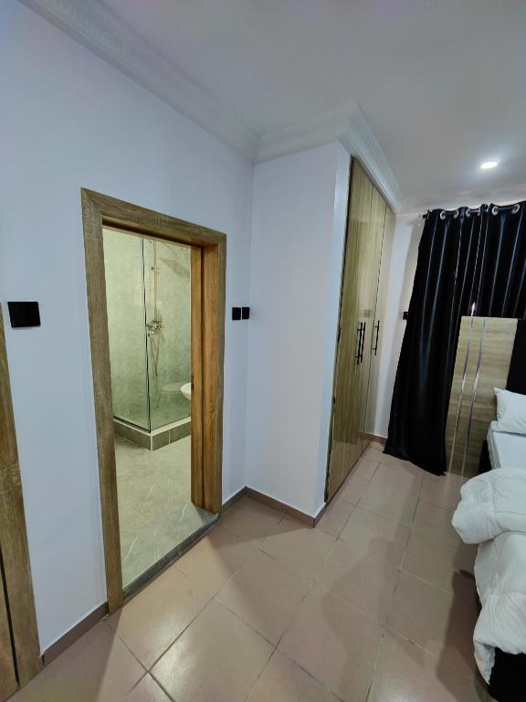 Koupelna v ubytování Lekki City View Apartment
