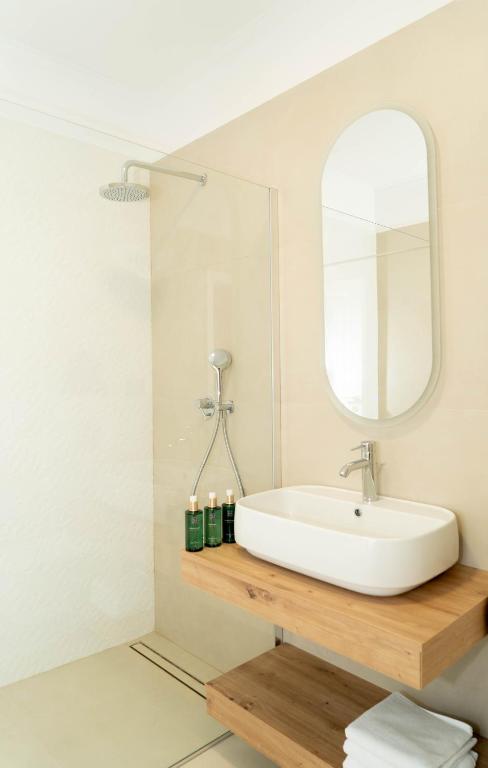 Koupelna v ubytování Bloom Downtown Suites