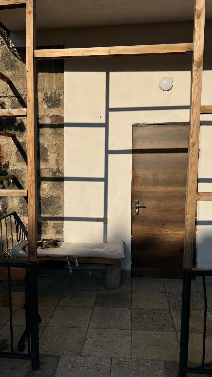 Duplex in Arinj - Wohnung Mit Zwei Schlafzimmern