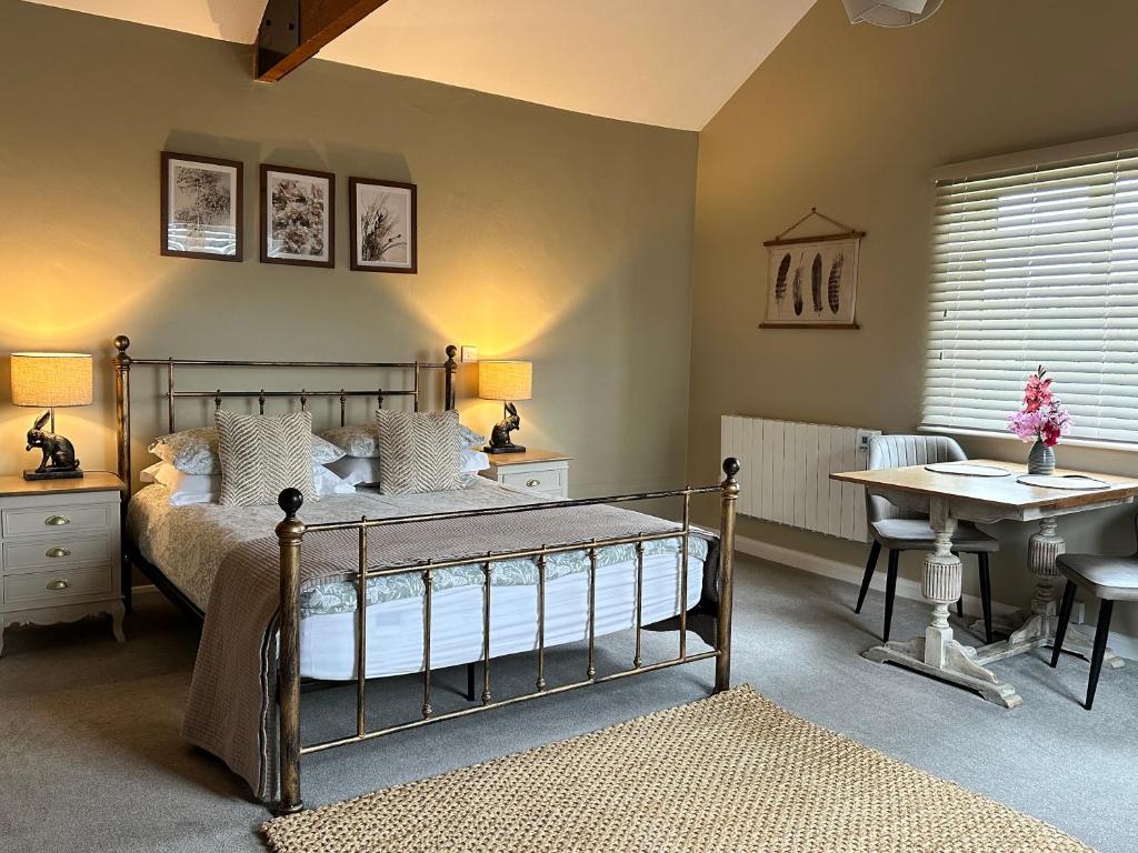 White House Farm - Beautiful Self Contained Courtyard Rooms - 