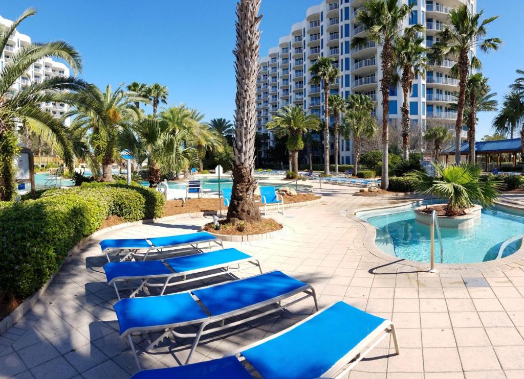 Bazén v ubytování 1815 A Slice of Heaven Destin - Pool & Ocean View nebo v jeho okolí