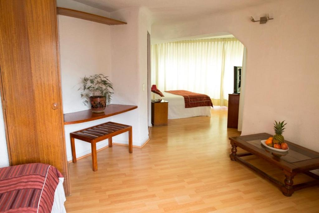 Hotel Montecarlo Santiago - Standard Triple Room