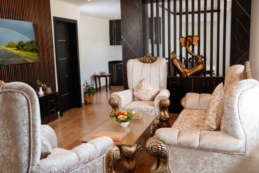 Posezení v ubytování Hotel Monalisa Kathmandu - Embrace Tranquility Natures Retreat Beyond the City