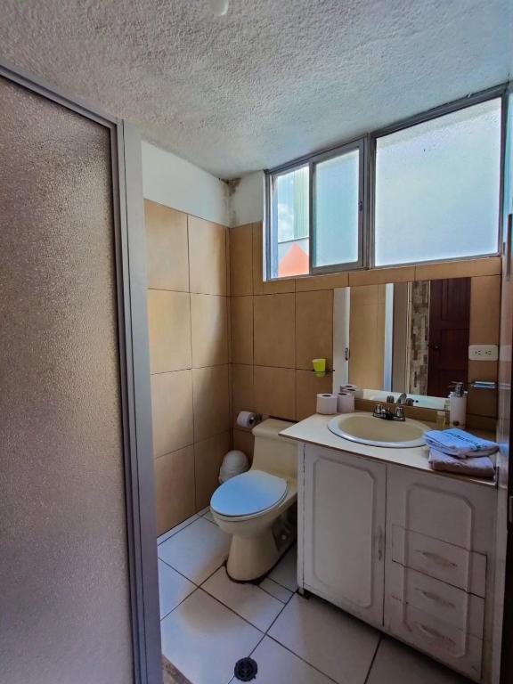 Koupelna v ubytování Edificio Foch