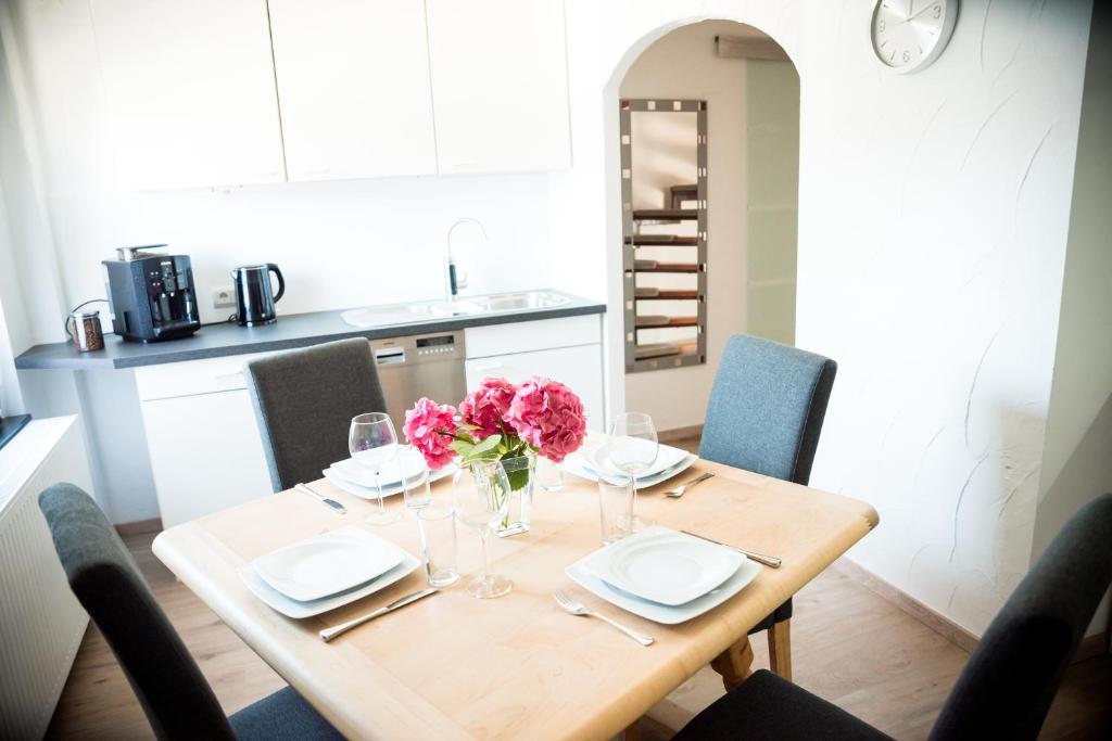 Køkken eller tekøkken på Terrassenwohnung mit Gartenblick