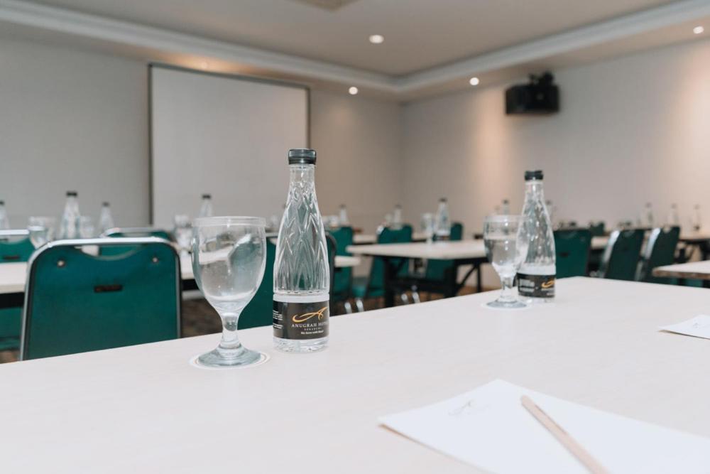 Nápoje v ubytování Anugrah Hotel Sukabumi