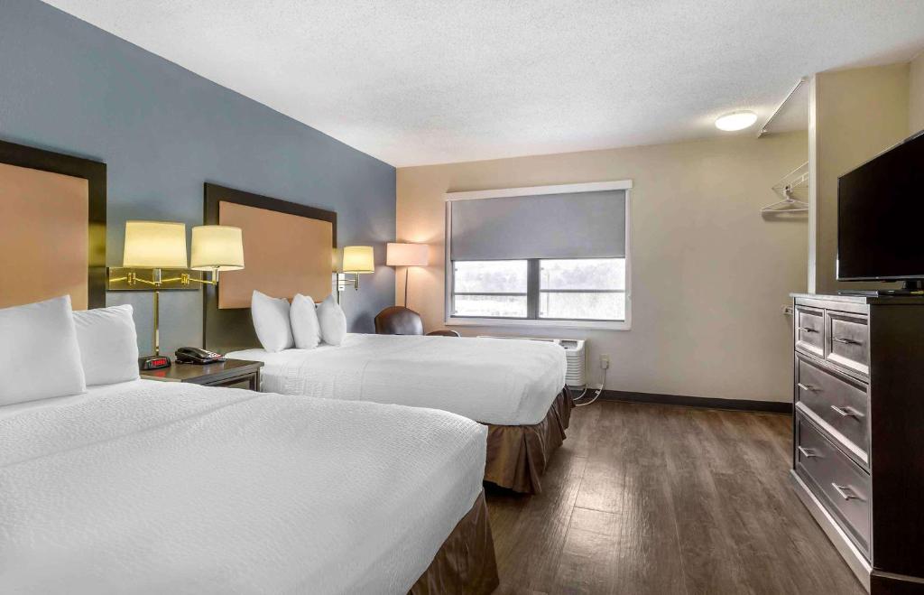 Postel nebo postele na pokoji v ubytování Extended Stay America Suites - Fishkill - Westage Center