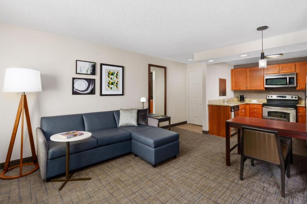 Kuchyň nebo kuchyňský kout v ubytování Residence Inn Seattle Northeast/Bothell