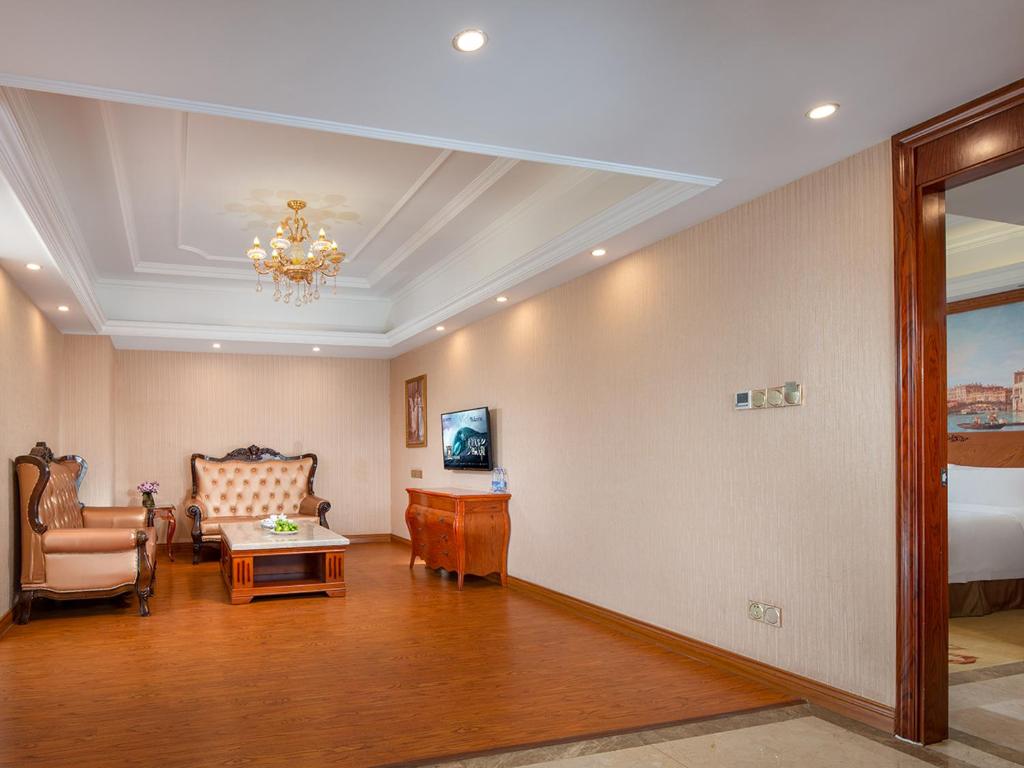 Vienna International Hotel Jieyang Yangmei Jade hotel - Suite De Luxe