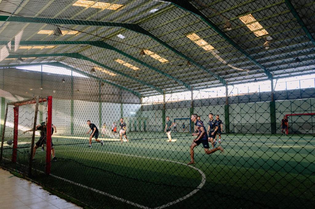 Tenis a/nebo squash v ubytování Kartika Sriwijaya Hotel nebo okolí
