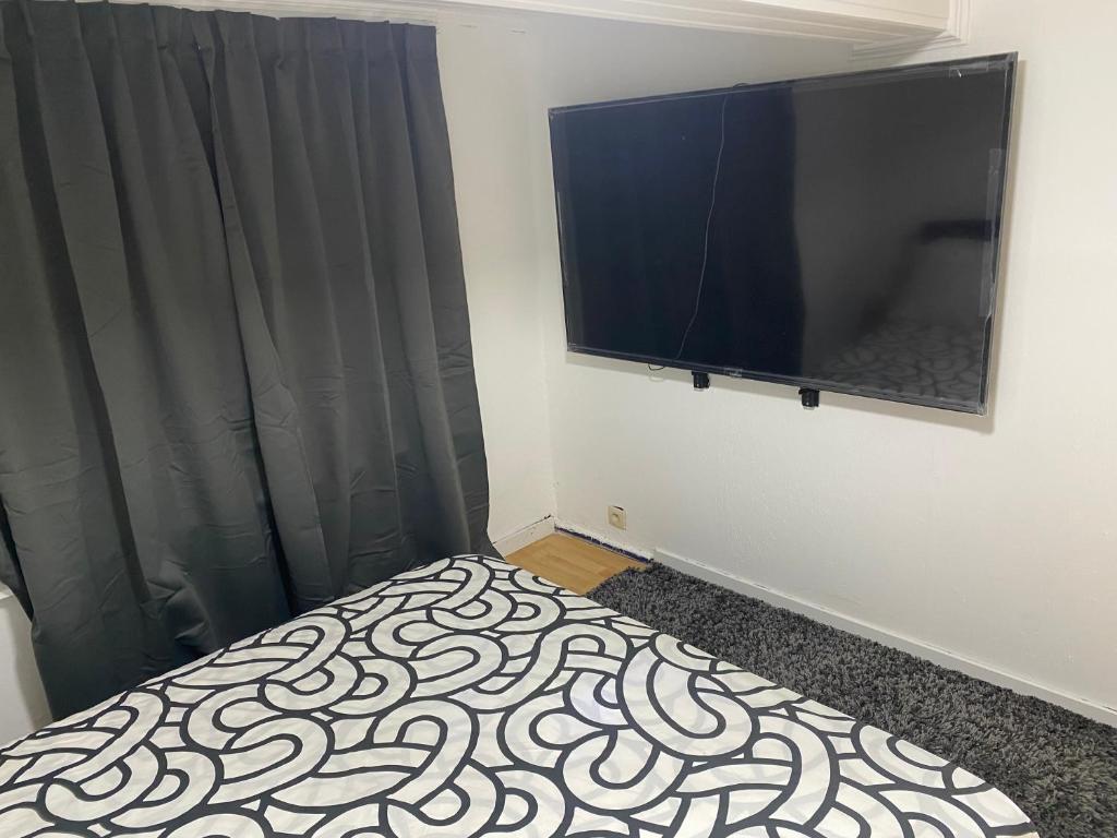 TV a/nebo společenská místnost v ubytování Quiet home