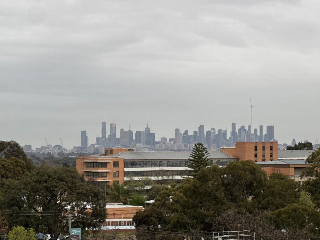 Samma - Linden Apartments in Ivanhoe - Appartement Met Twee Slaapkamers Met Balkon