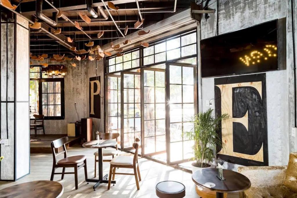 Ban Urban House, Buôn Ma Thuột (cập nhật giá năm 2024)