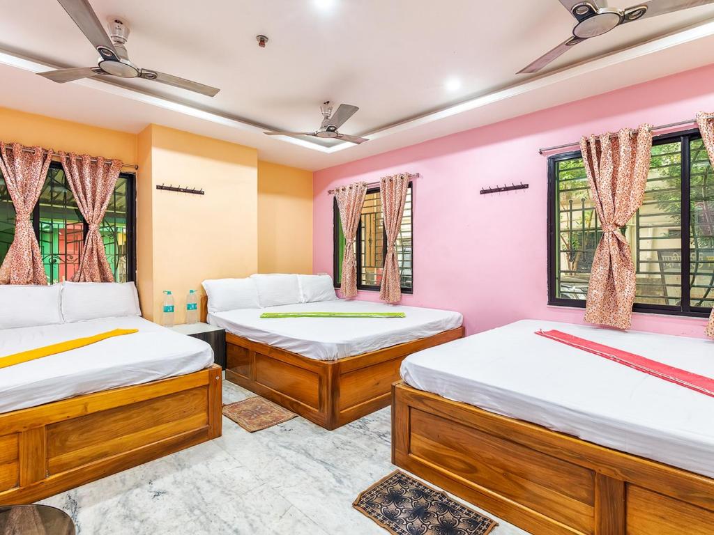 Postel nebo postele na pokoji v ubytování Hotel Utopia
