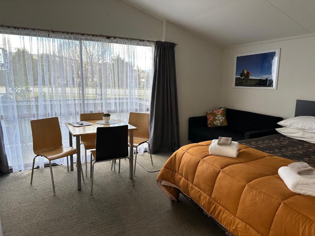 Posezení v ubytování Anderson Park Motel