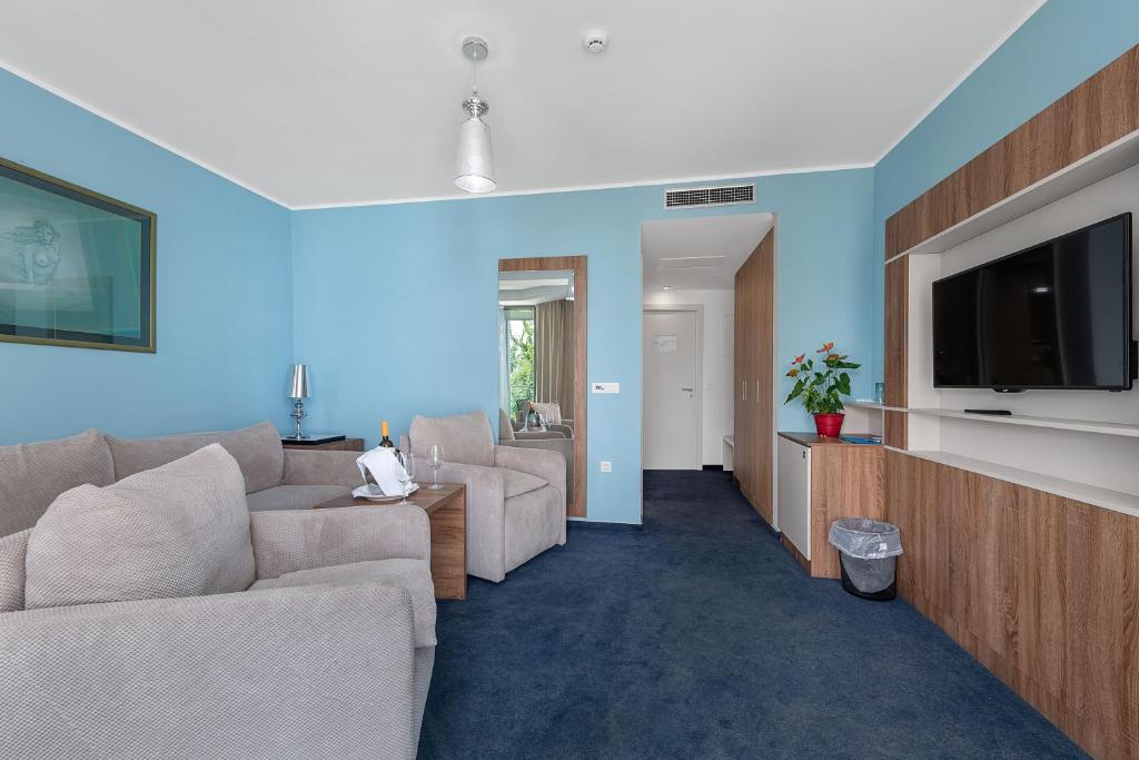 Boutique Hotel Mali Raj - Resim 21