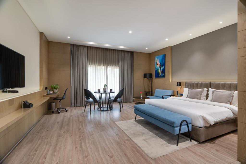 Goldfinch Retreat Bangalore - Deluxe King Room