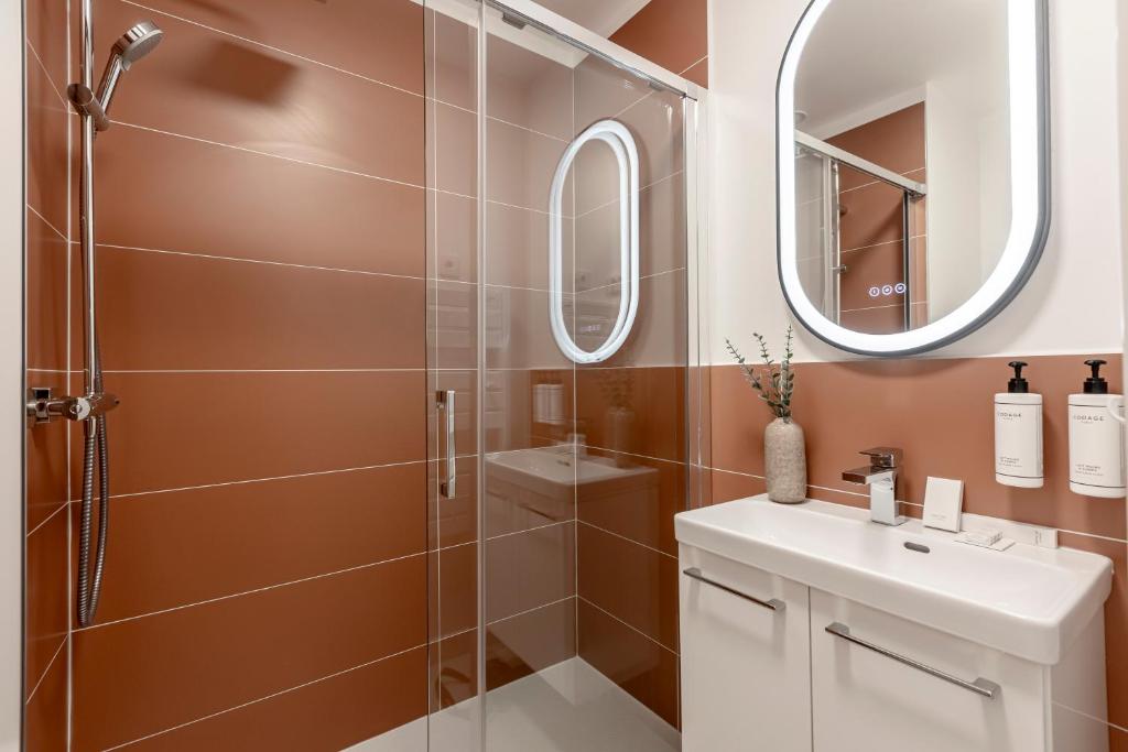 Le Bastille By Sweett