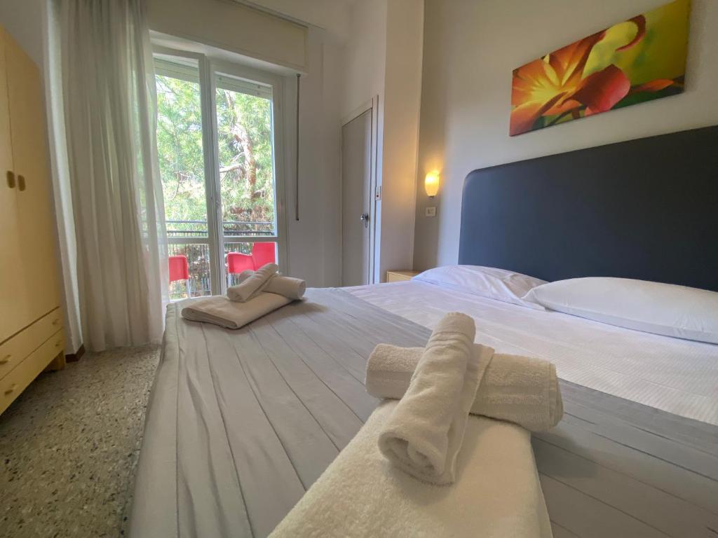 Hotel Ausonia B&B RiMiNi - Resim 6