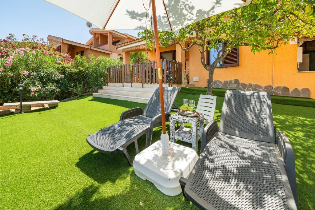 Ogród w obiekcie Villetta Residence Porto Corallo