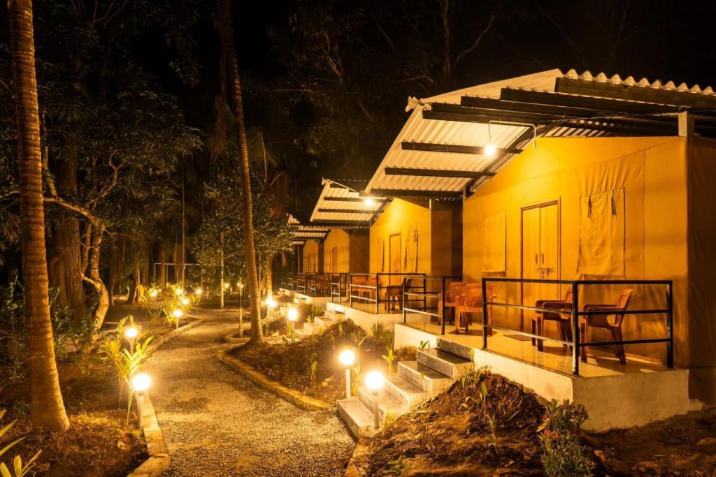 Fotografie z fotogalerie ubytování Dandeli Kali Resort v destinaci Dandeli