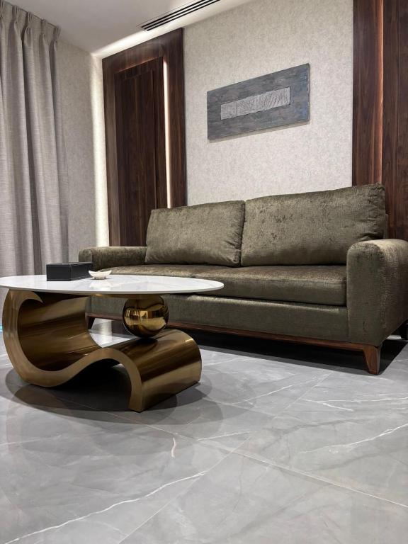 Seas Hotel Amman - Junior Suite With Terrace